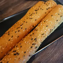 شابورة ابيض بالسمسم و حبة البركة (1/2 كيلو)